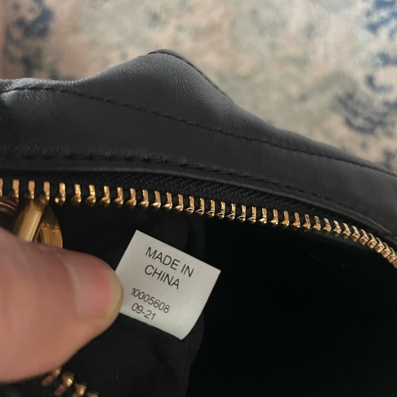 New, Authentic Tory Burch Crossbody - Picture 14 of 16